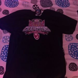 NWT Oklahoma Sooners Champions Shirt